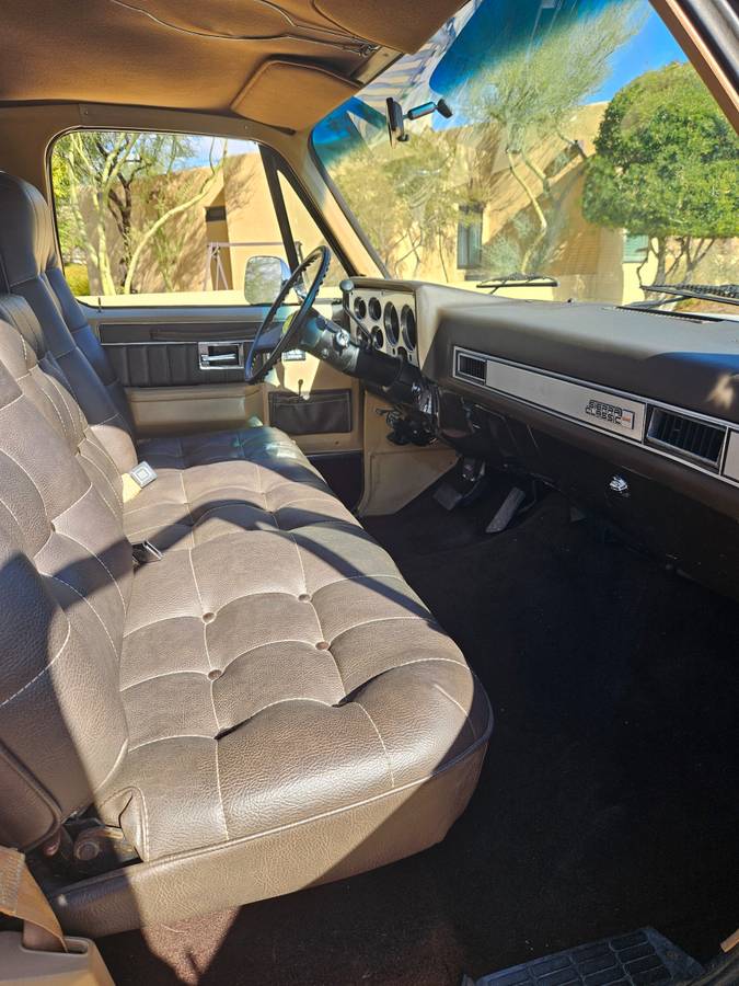 Chevrolet-3500-1984-9