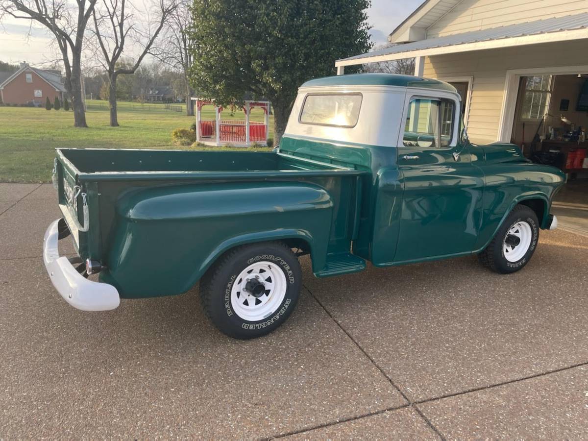 Chevrolet-Apache-1955-3