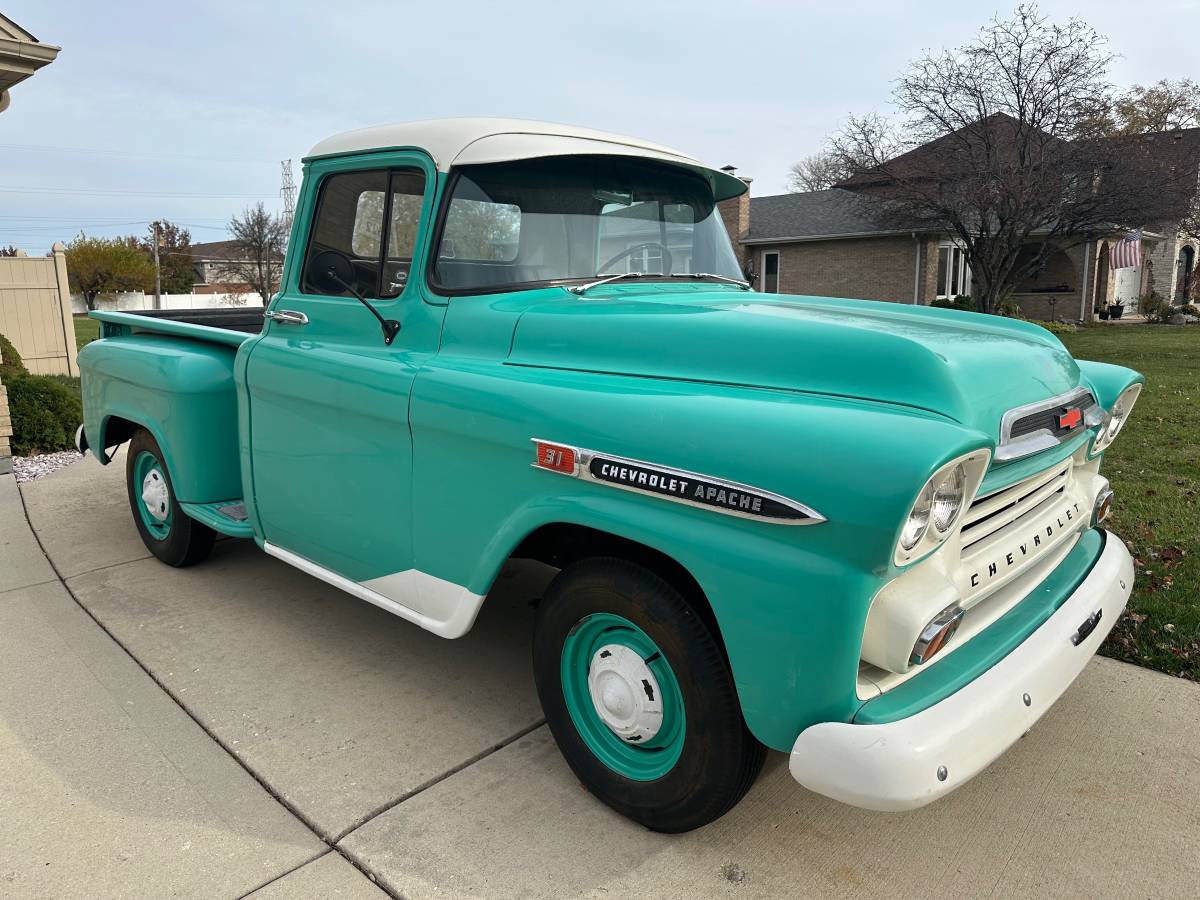 Chevrolet-Apache-1959-3