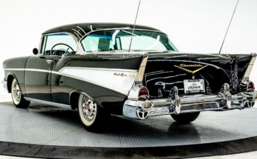 Chevrolet-Bel-Air-Hardtop-Coupe-1957-4