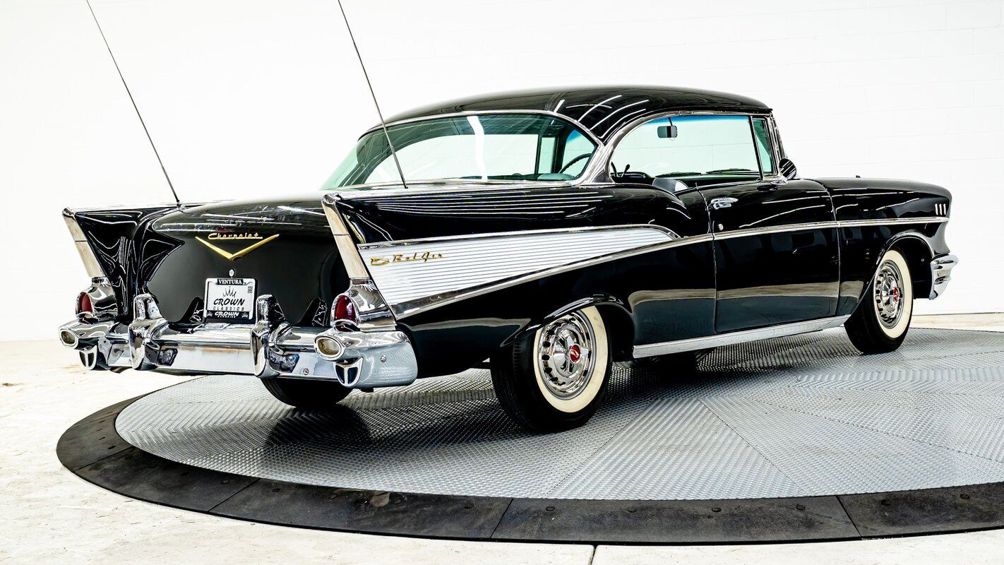 Chevrolet-Bel-Air-Hardtop-Coupe-1957-6