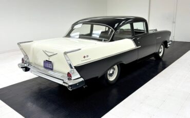 Chevrolet-Bel-Air150210-Berline-1957-4