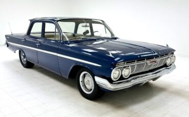 Chevrolet-Bel-Air150210-Berline-1961-6