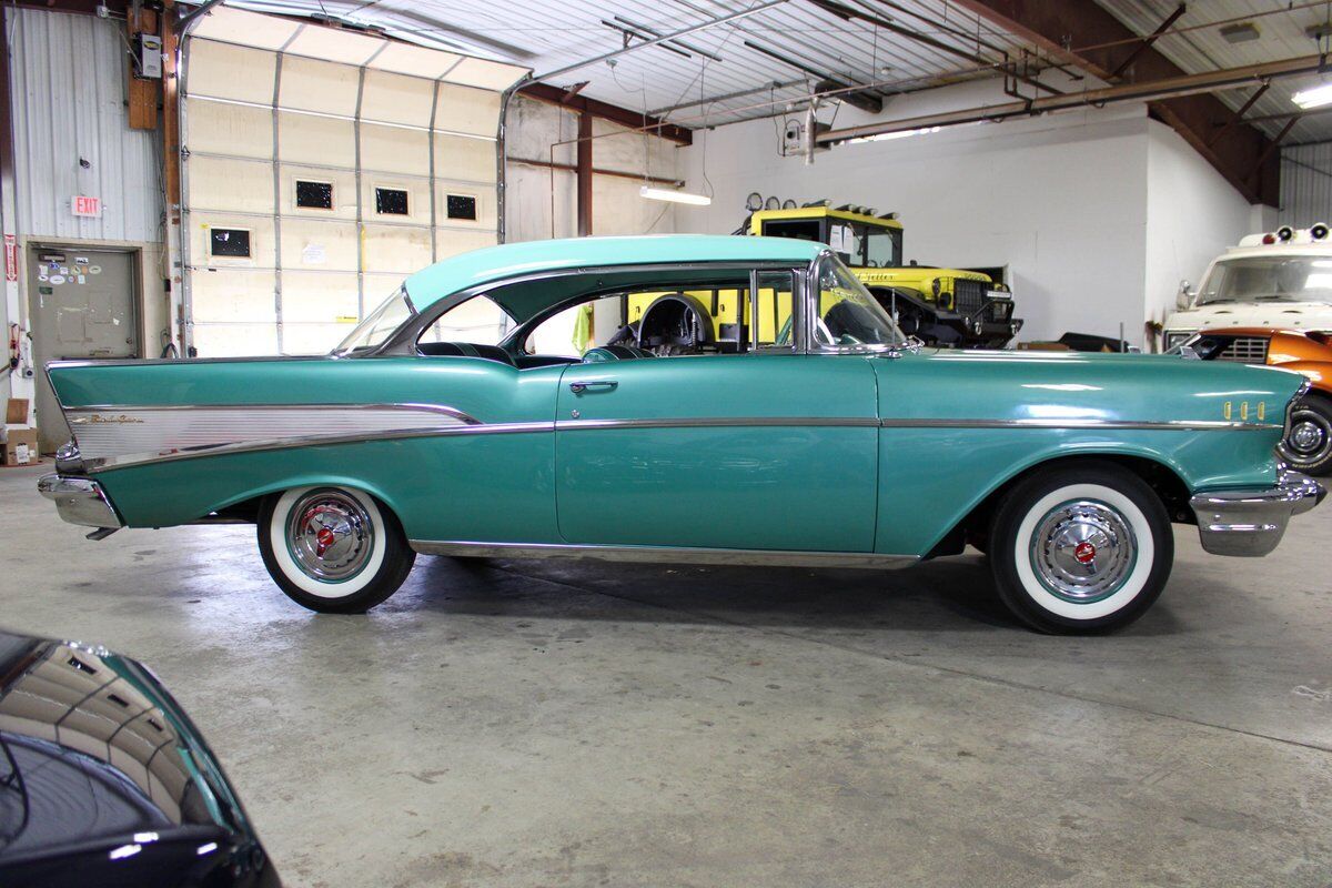 Chevrolet-Bel-Air150210-Coupe-1957-6