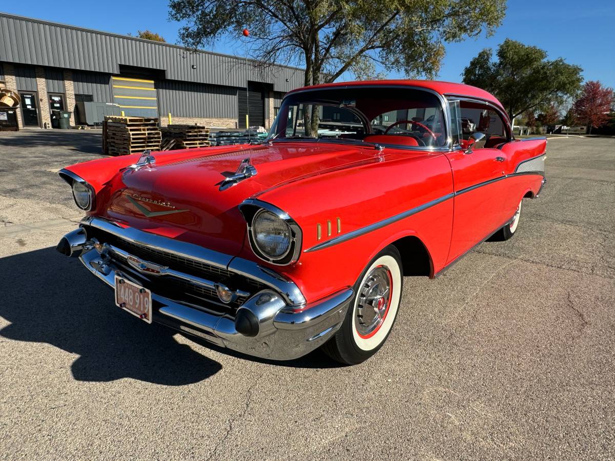 Chevrolet-Bel-air-with-power-pack-1957-1