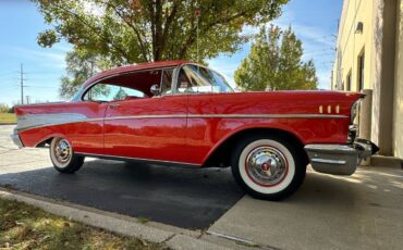 Chevrolet-Bel-air-with-power-pack-1957-5