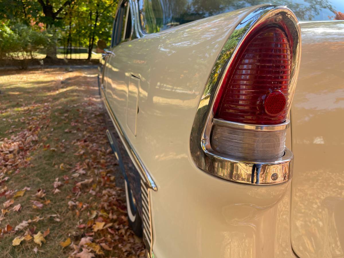 Chevrolet-Belair-1955-5