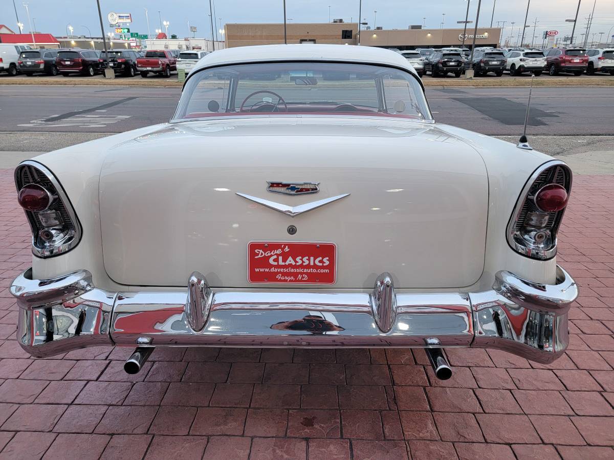 Chevrolet-Belair-1956-4