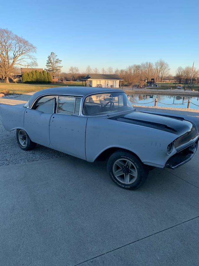 Chevrolet-Belair-1957-4