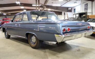 Chevrolet-Biscayne-Coupe-1962-2