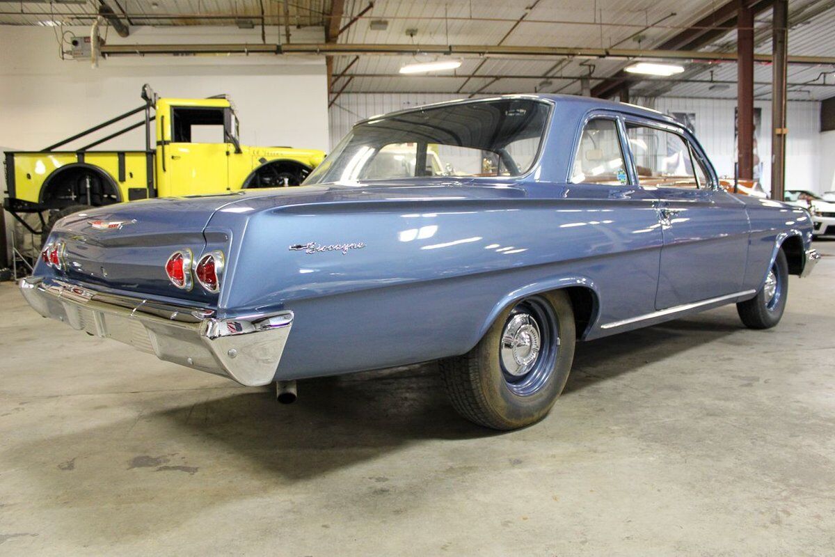 Chevrolet-Biscayne-Coupe-1962-4