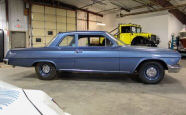 Chevrolet-Biscayne-Coupe-1962-5