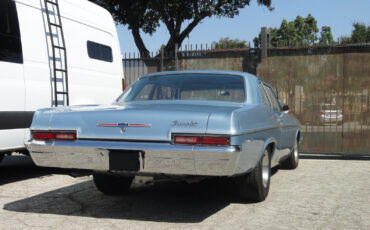 Chevrolet-Biscayne-Coupe-1966-3