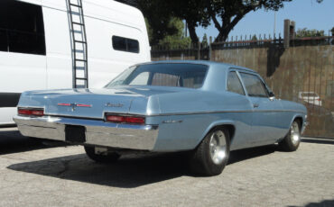 Chevrolet-Biscayne-Coupe-1966-4