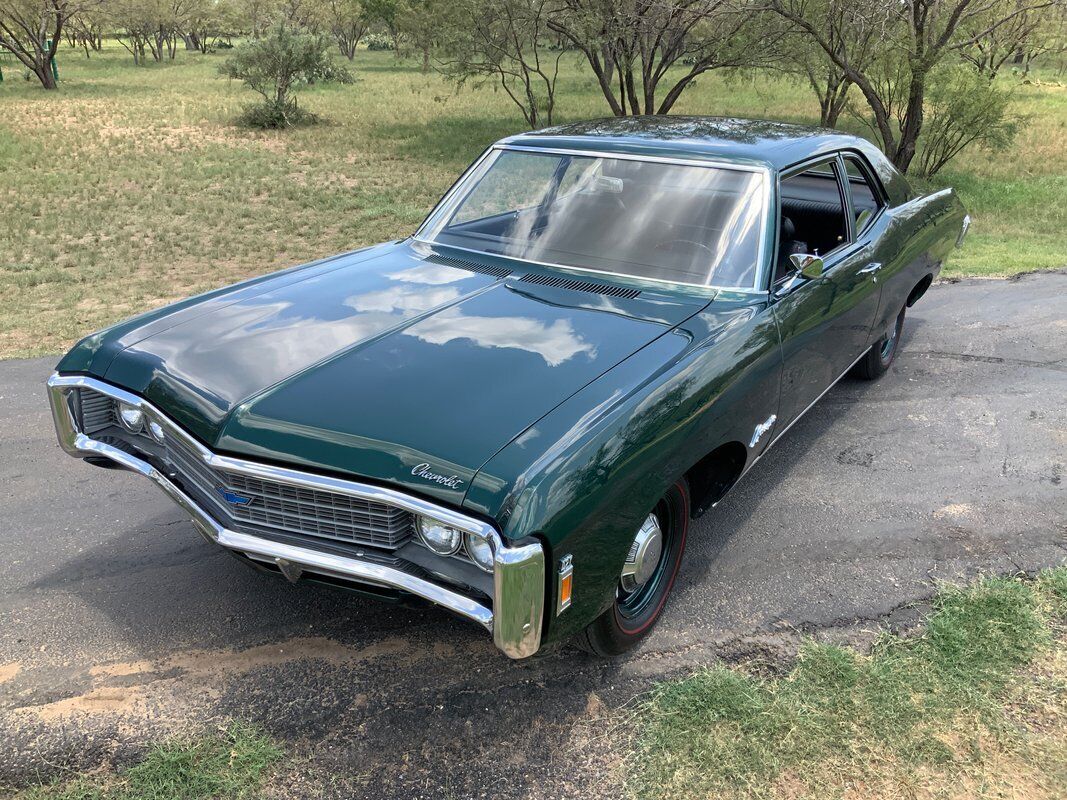 Chevrolet-Biscayne-Coupe-1969-10