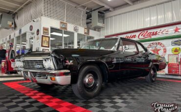 Chevrolet-Biscayne-L72-Coupe-1966-10