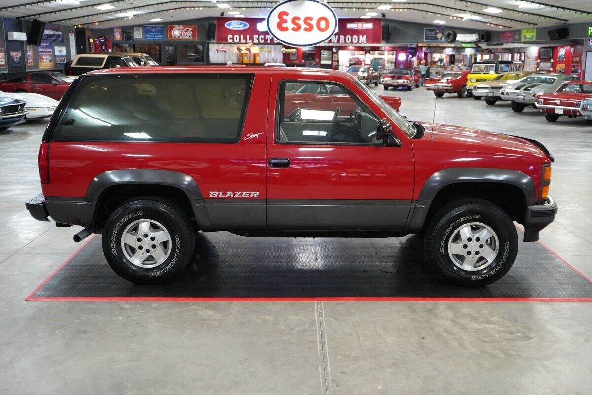 Chevrolet-Blazer-Sport-4x4-SUV-1992-15