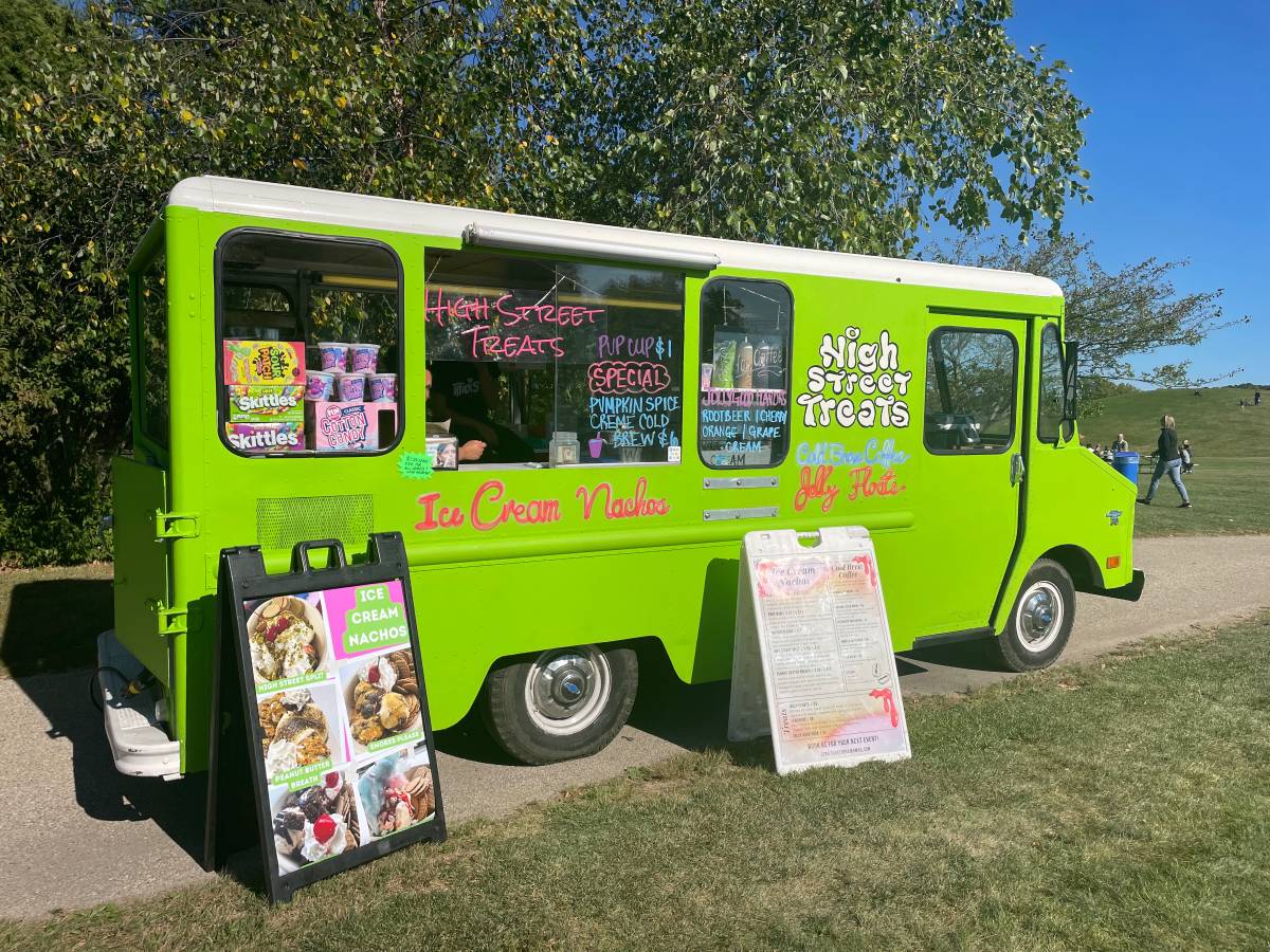 Chevrolet-Box-truck-1970-17