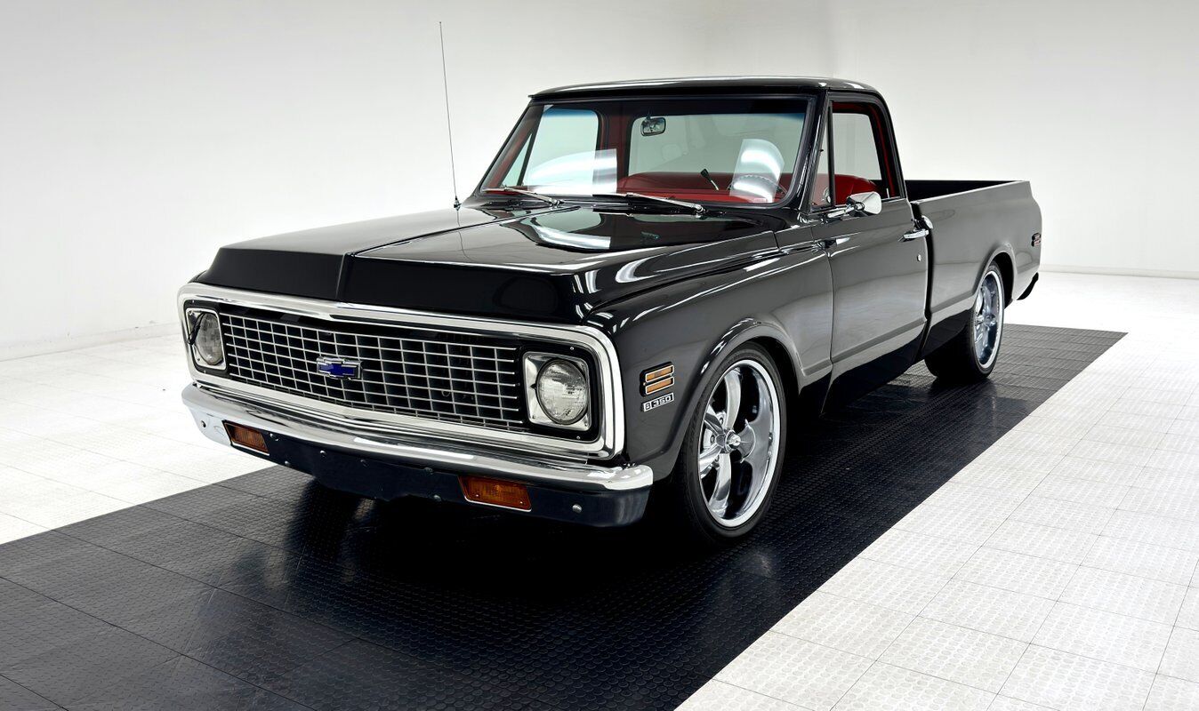 Chevrolet C-10  year1}