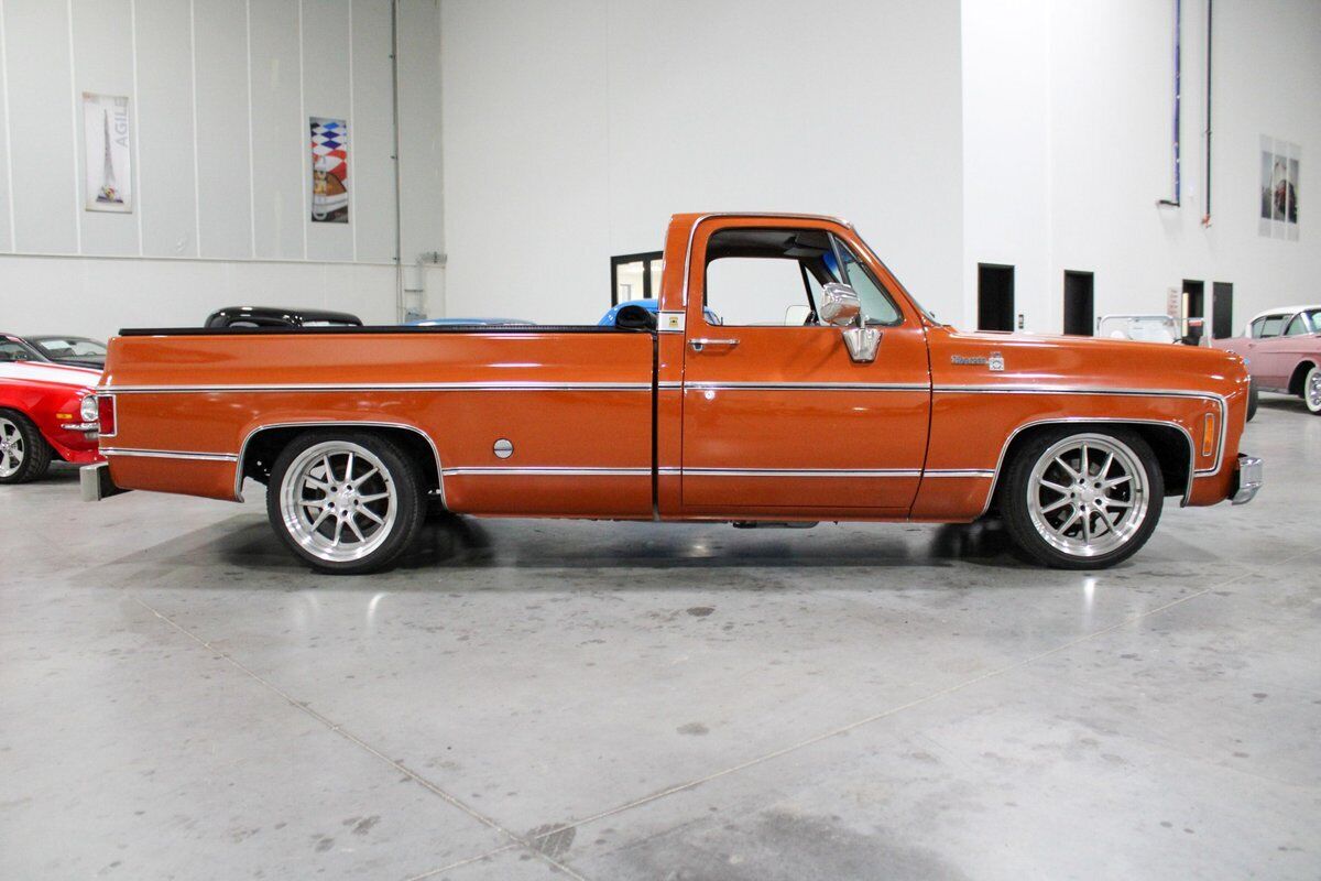 Chevrolet-C-10-1975-5