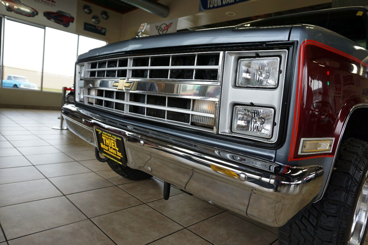 Chevrolet-C-10-1984-19