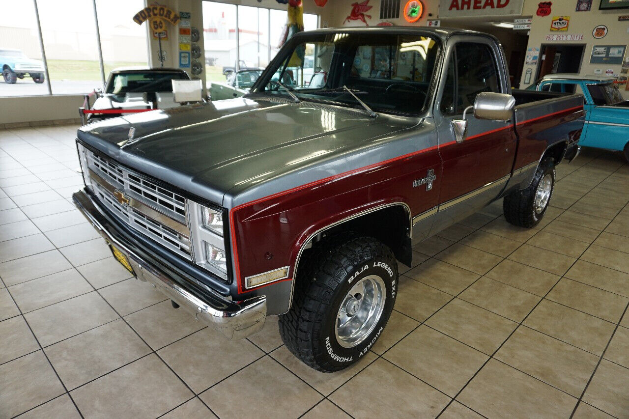 Chevrolet-C-10-1984-2