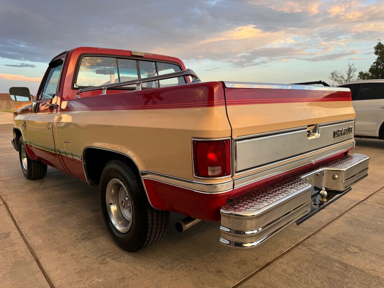 Chevrolet-C-10-1984-4