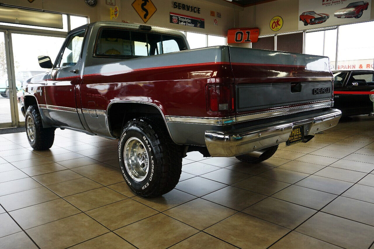 Chevrolet-C-10-1984-5