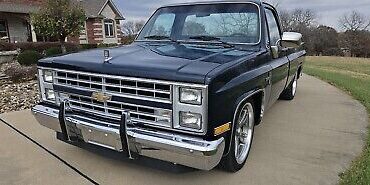 Chevrolet-C-10-1986-18