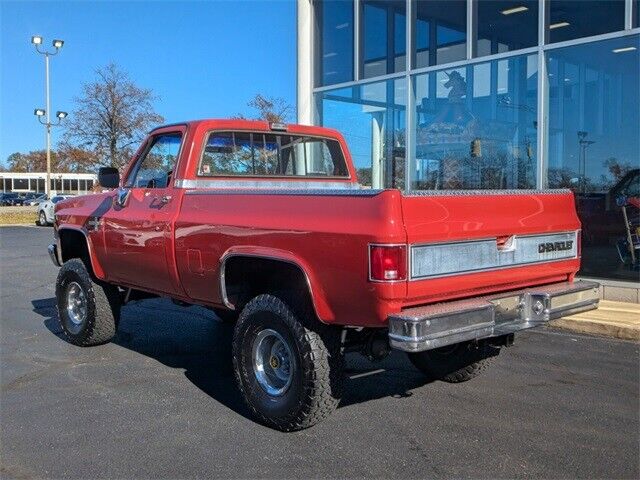 Chevrolet-C-10-1986-3