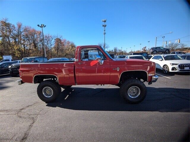 Chevrolet-C-10-1986-7