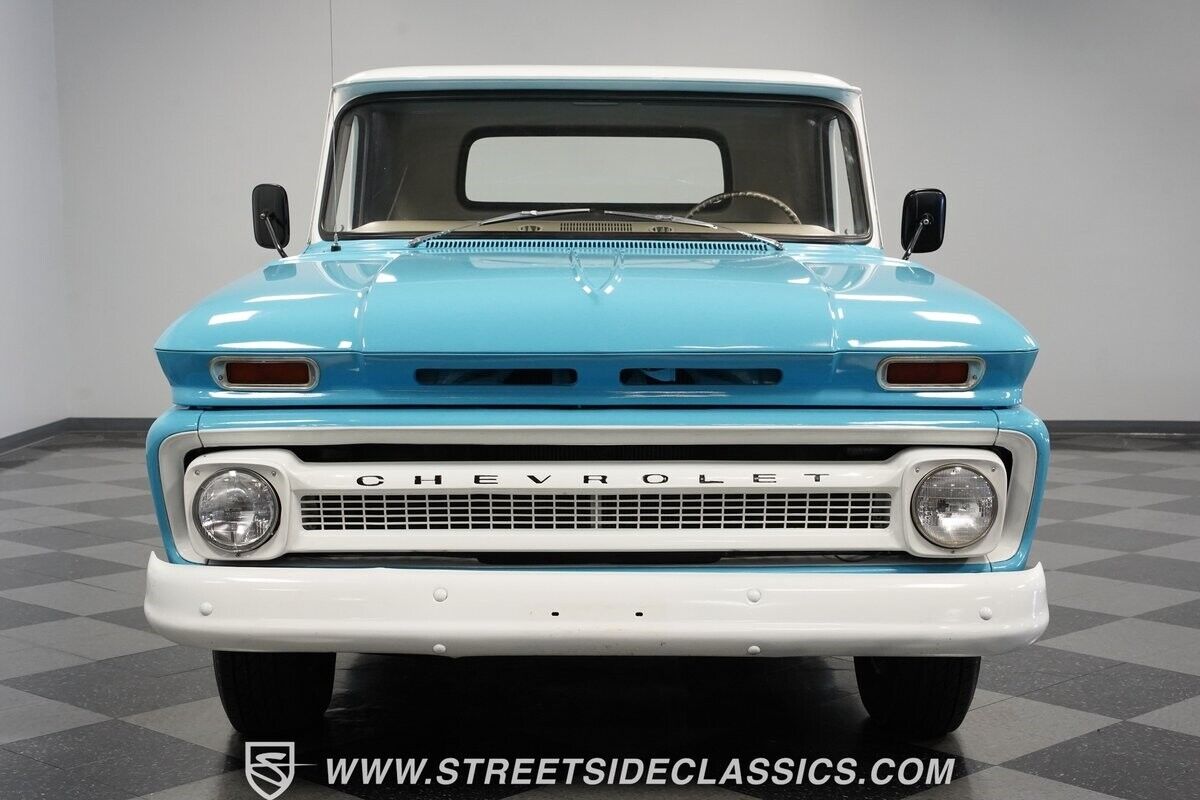 Chevrolet-C-10-Pickup-1965-17