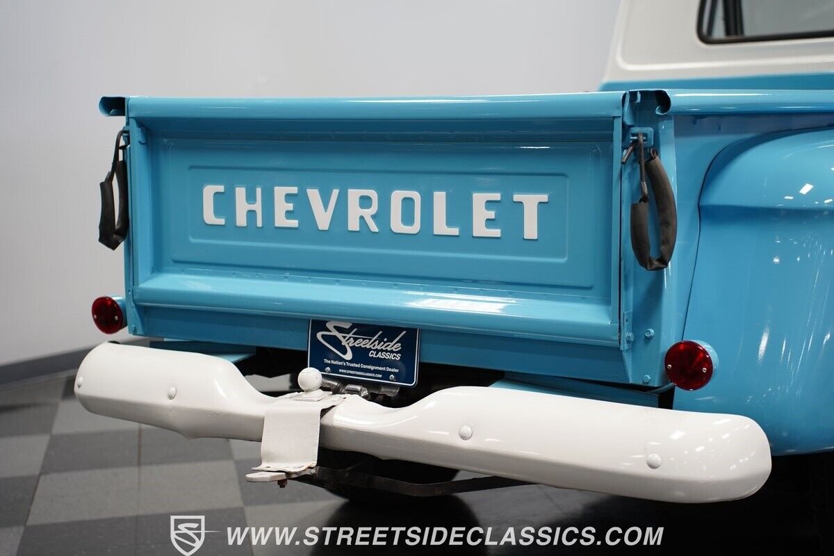 Chevrolet-C-10-Pickup-1965-26