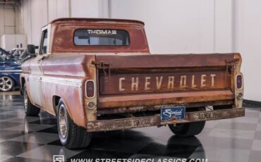 Chevrolet-C-10-Pickup-1966-10