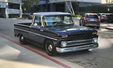 Chevrolet-C-10-Pickup-1966-3