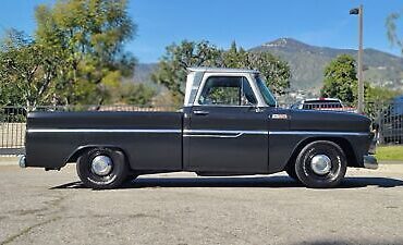 Chevrolet-C-10-Pickup-1966-4