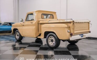 Chevrolet-C-10-Pickup-1966-7