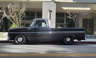 Chevrolet-C-10-Pickup-1966-8