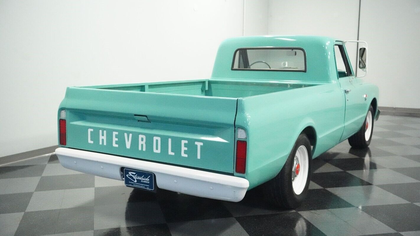 Chevrolet-C-10-Pickup-1967-10