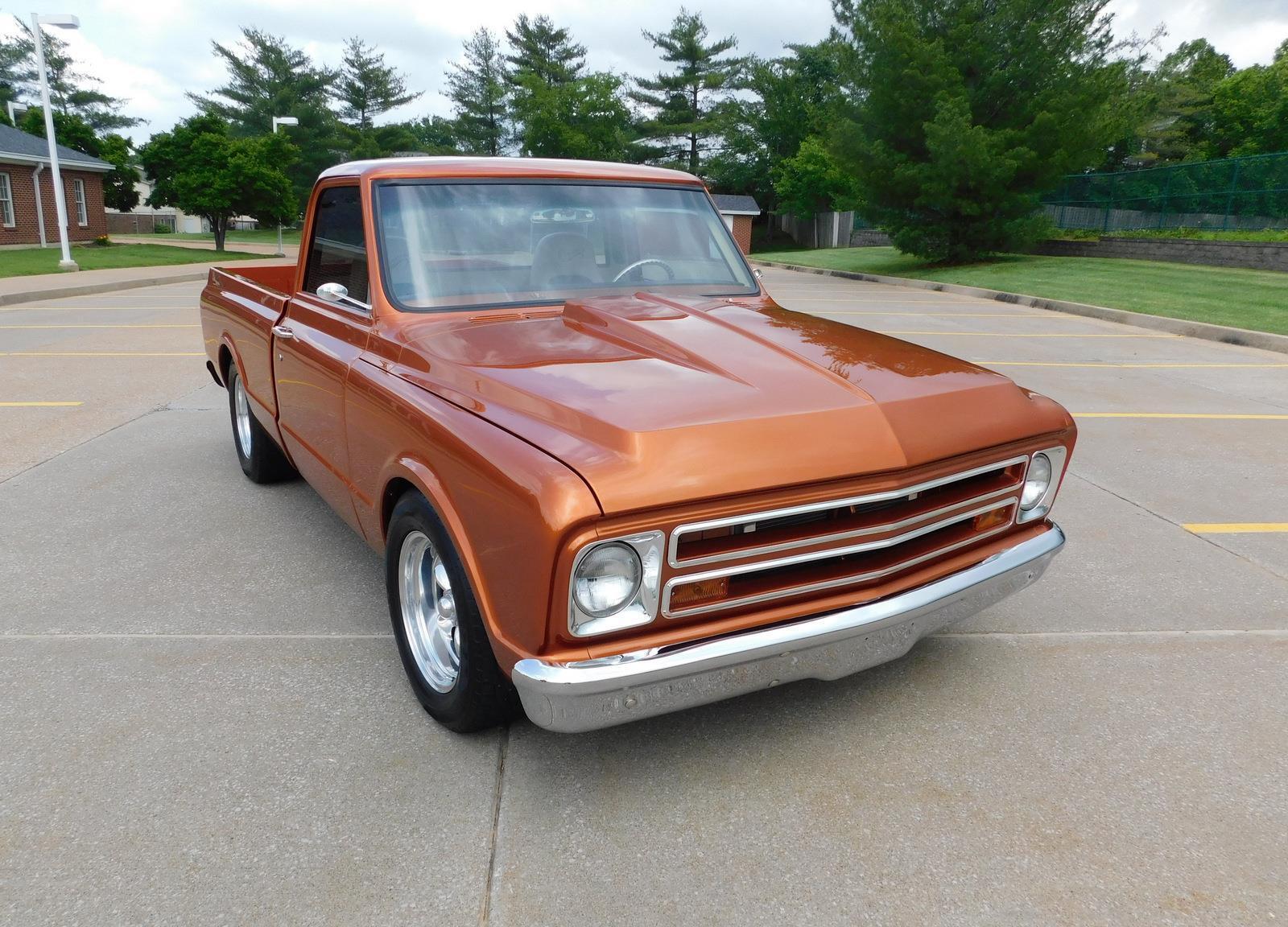 Chevrolet-C-10-Pickup-1967-10