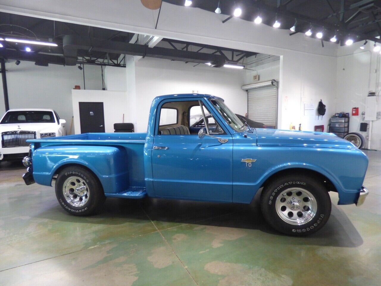 Chevrolet-C-10-Pickup-1967-13