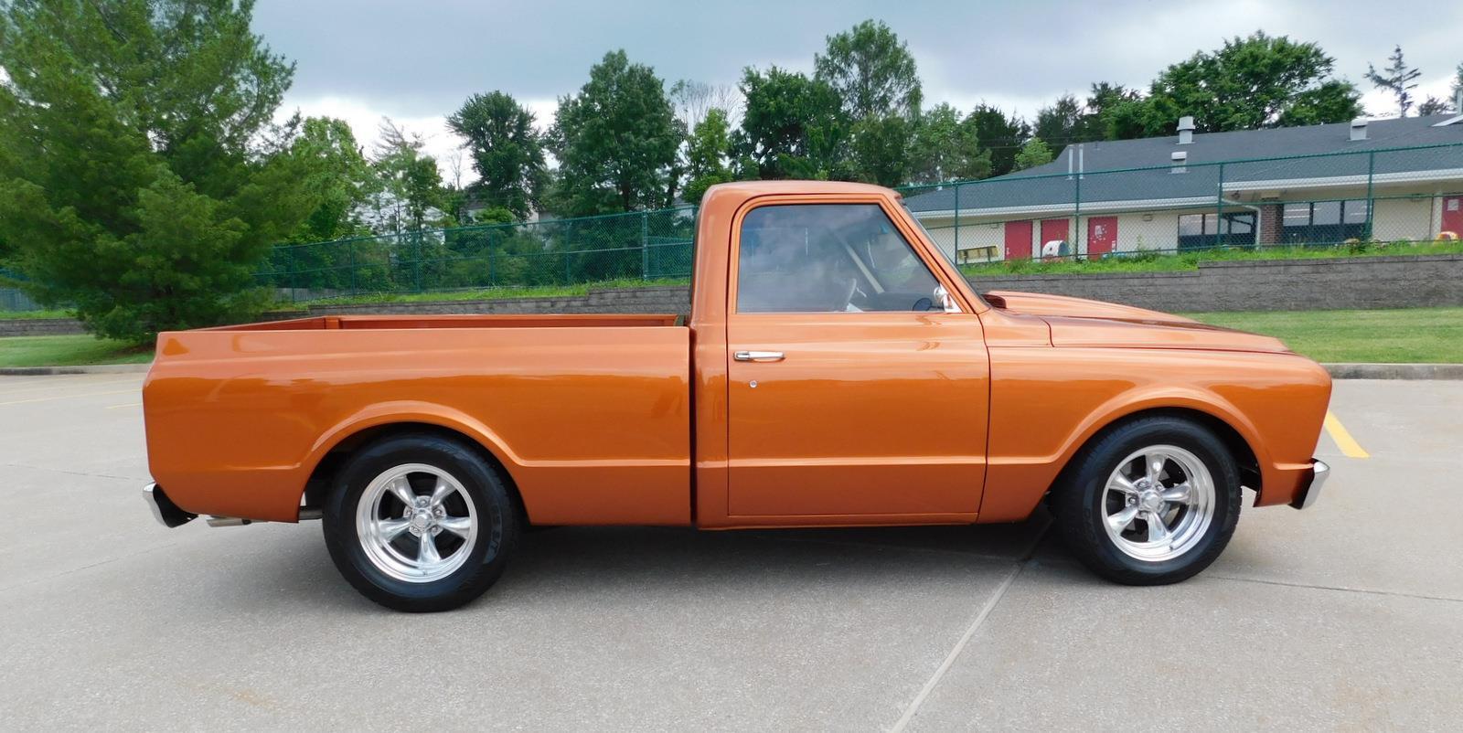 Chevrolet-C-10-Pickup-1967-13