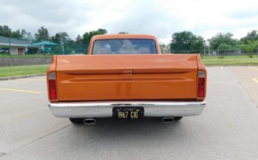 Chevrolet-C-10-Pickup-1967-17