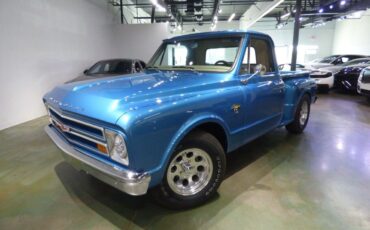 Chevrolet-C-10-Pickup-1967-2