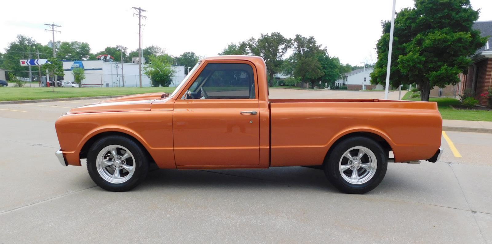 Chevrolet-C-10-Pickup-1967-22