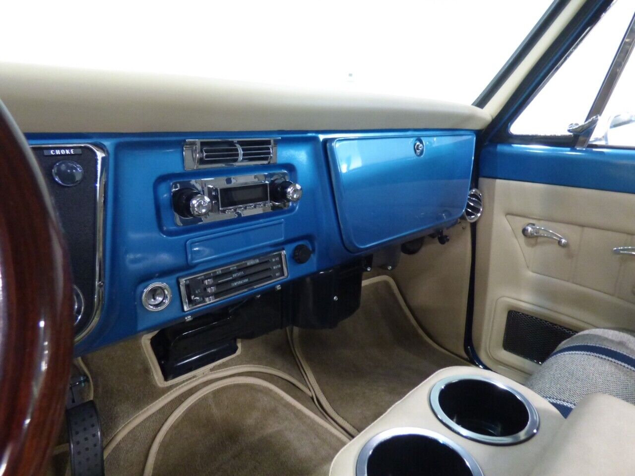 Chevrolet-C-10-Pickup-1967-31