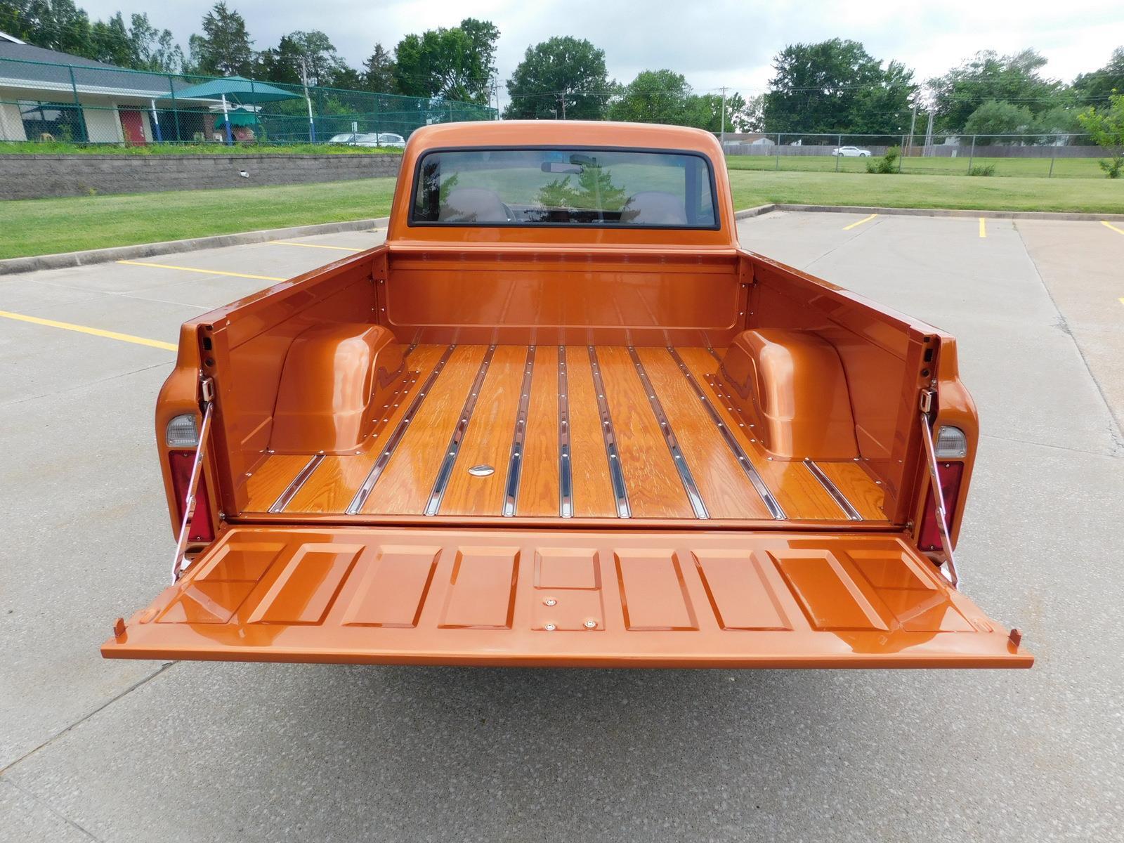 Chevrolet-C-10-Pickup-1967-4