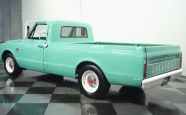 Chevrolet-C-10-Pickup-1967-7