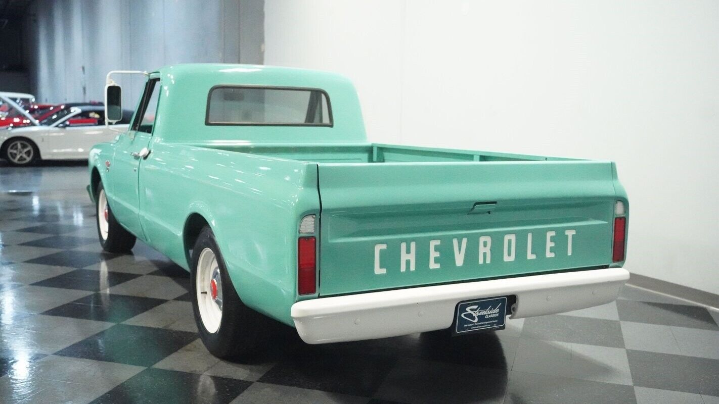 Chevrolet-C-10-Pickup-1967-8