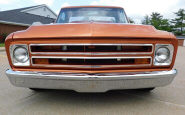 Chevrolet-C-10-Pickup-1967-9